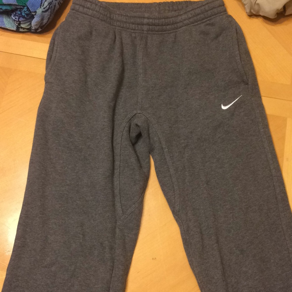 Dark grey Nike sweatpants